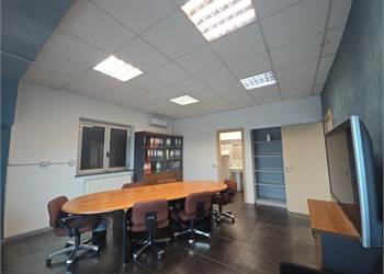 Office for Rent in Casorate Primo